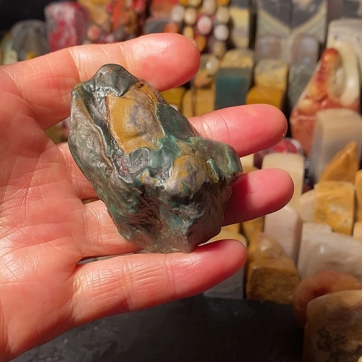 昌化鸡血石昌化绿