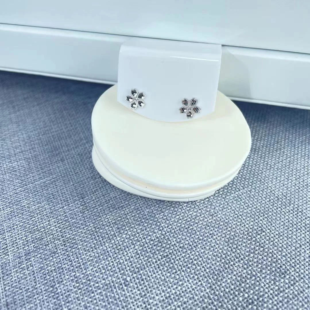 PT950铂金耳饰  鱼鳞花形直针耳钉  气质百搭 S 40523