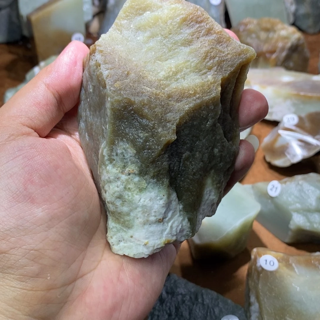 未镶嵌和田玉珠宝半成品一**埃