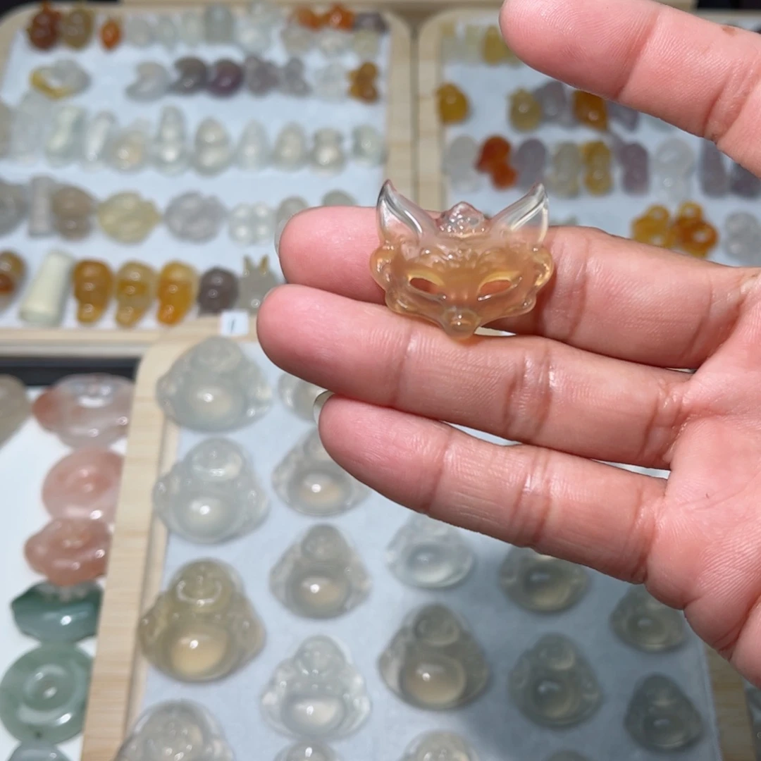 玛瑙/玉髓颈饰合金焦**丁