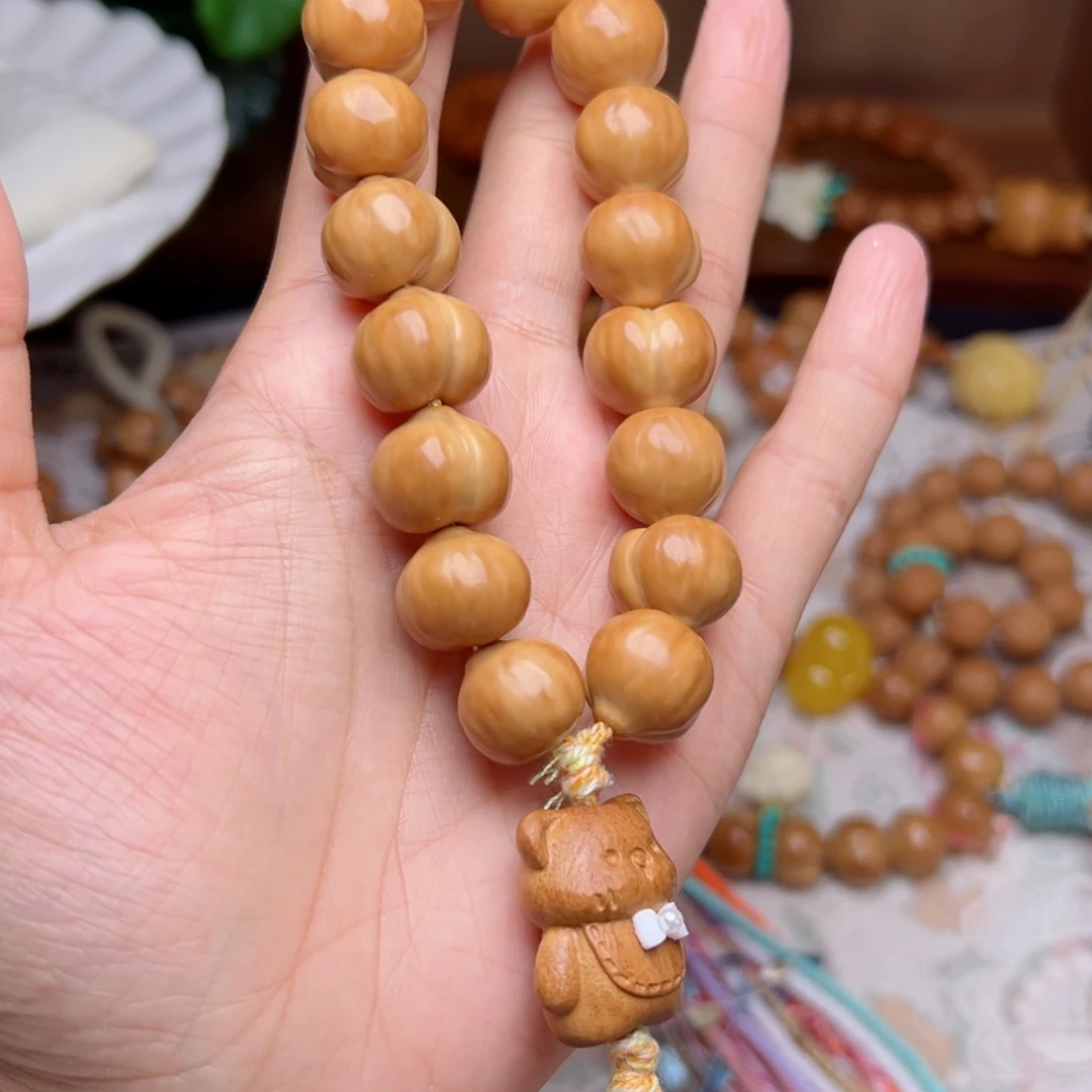 猴头核桃吊坠屁桃手持