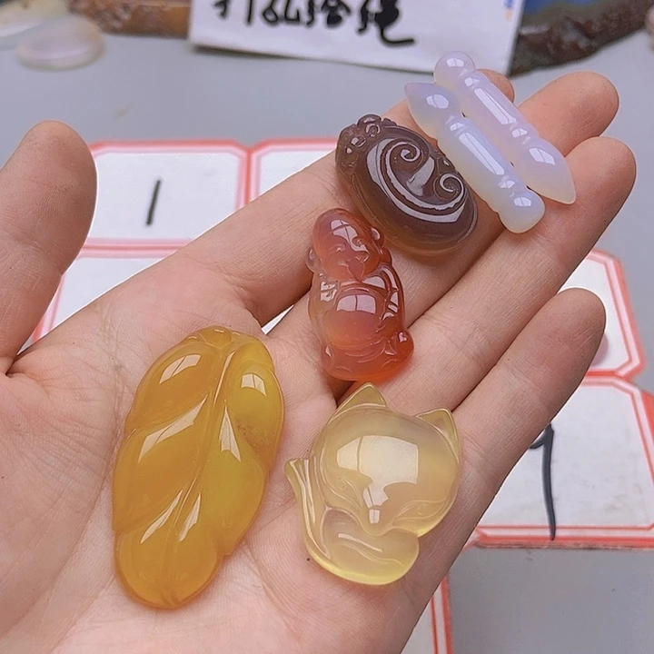 【闪购商品】玛瑙/玉髓未镶嵌珠宝半成品梦*