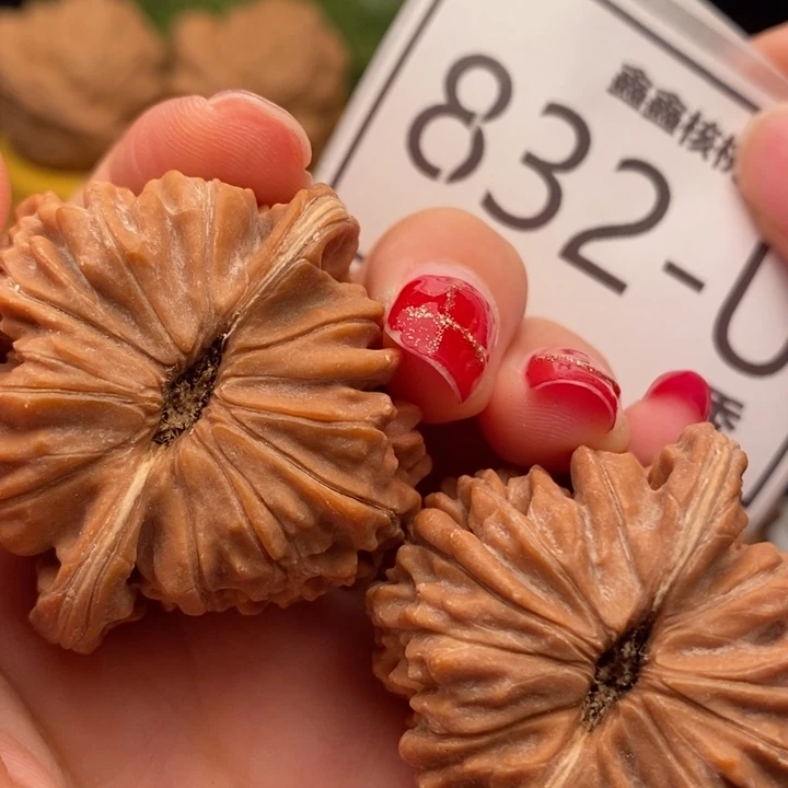 把件桃核汗高楼41……