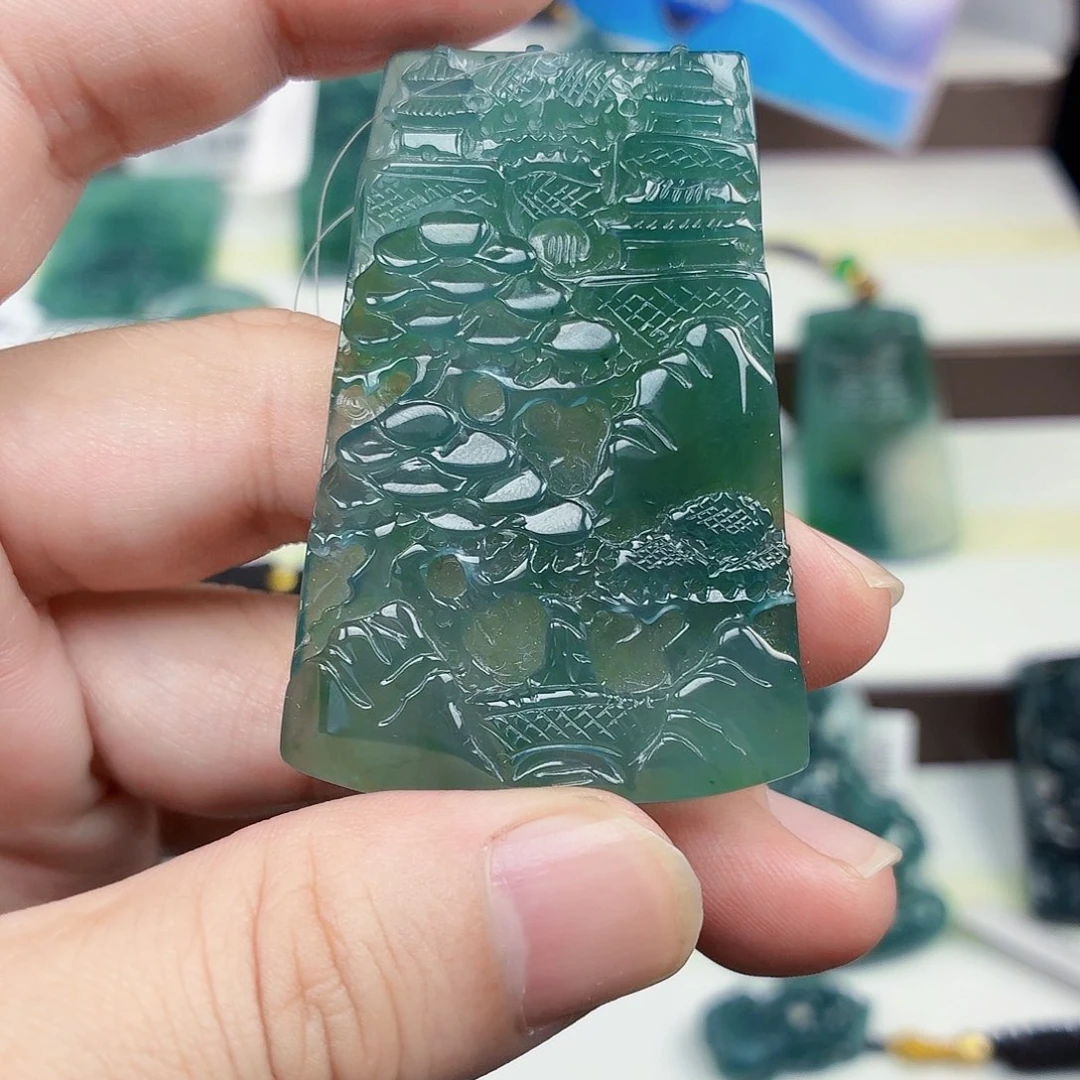 翡翠未镶嵌颈饰80