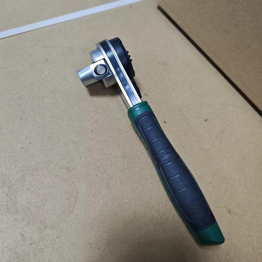 绿色8合1棘轮扳手双向双头快速棘轮双梅花板微瑕款