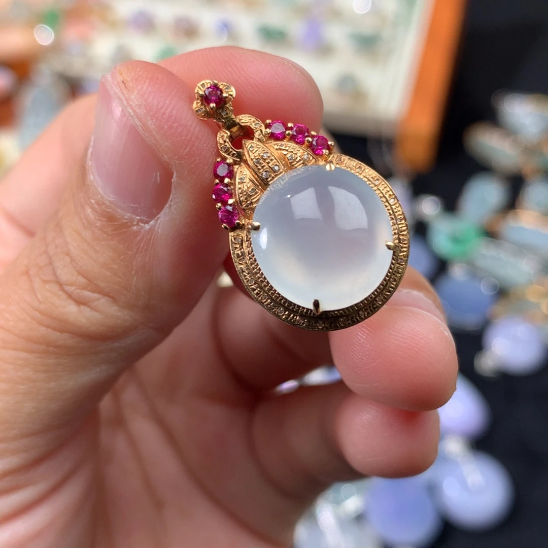 吊坠(不含链)18K金镶嵌翡翠