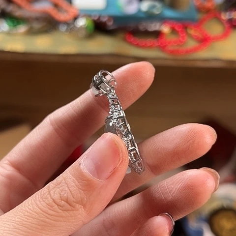 吊坠滴血莲花菩提