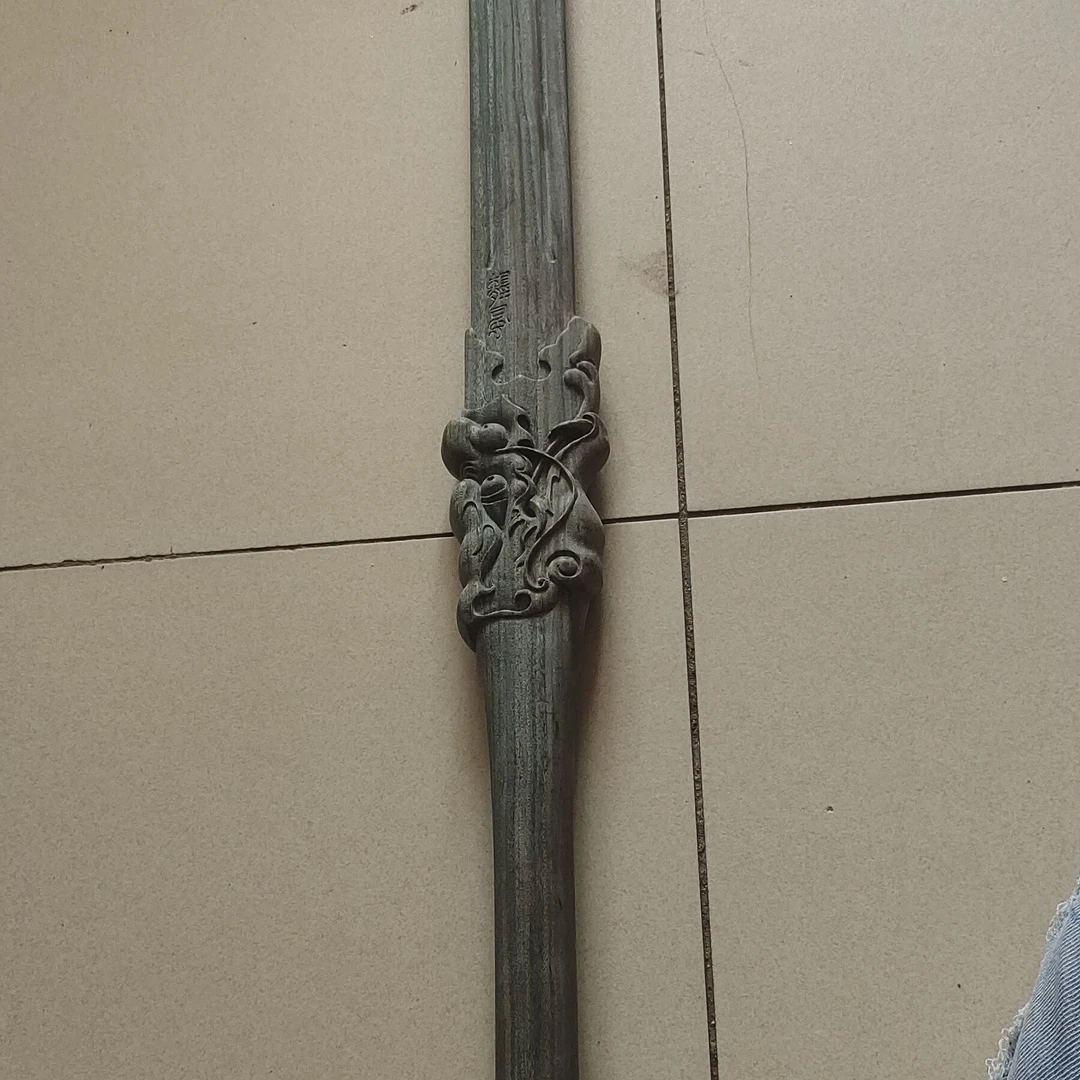 精品巴拉圭绿檀双手龙头宝剑长度112cm宽度73cm