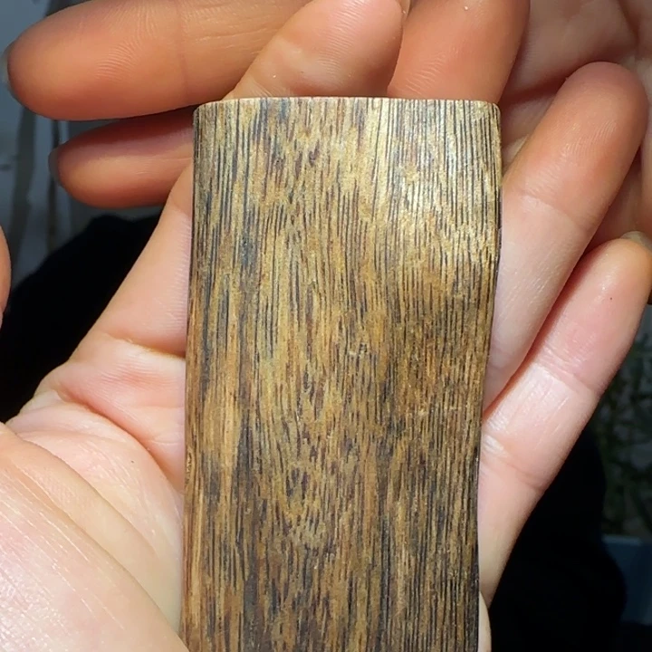 沉香吊坠白露吊坠17克