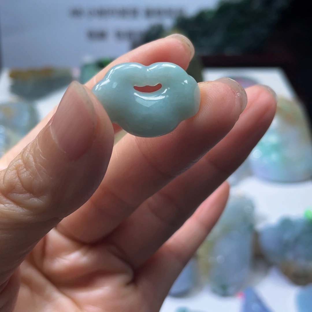 翡翠未镶嵌颈饰翡翠2