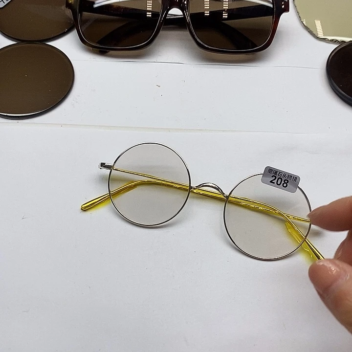 李***峰天然水晶苏片48尺寸厚度1.6