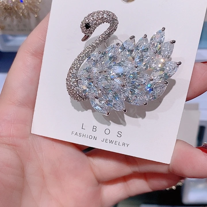 锆石铜合金奢华天鹅胸针 经典款