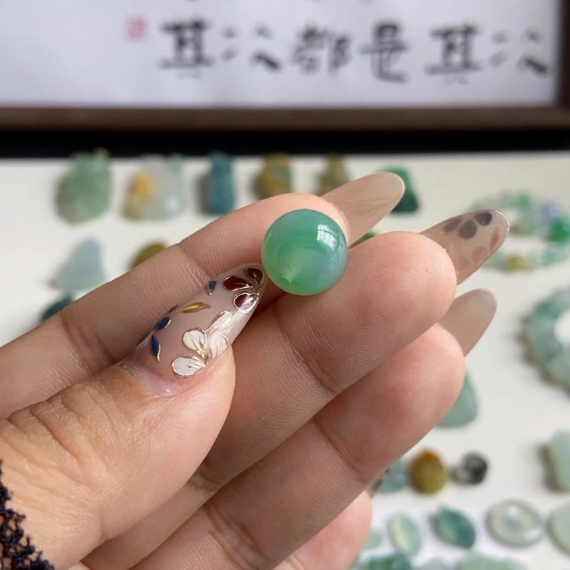 【闪购商品】未镶嵌定制翡翠糯*?单珠