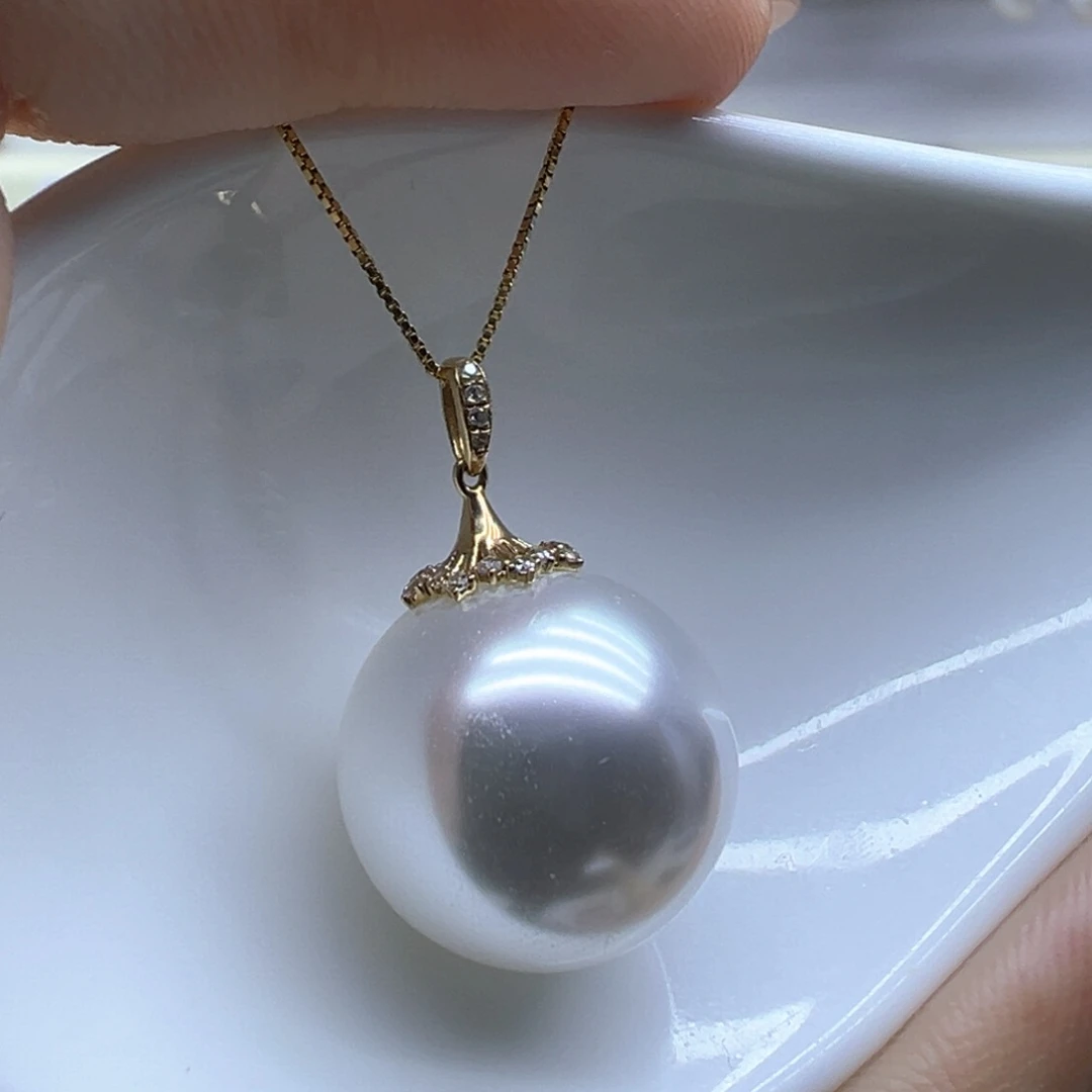 淡水珍珠18K金镶嵌吊坠(赠链)