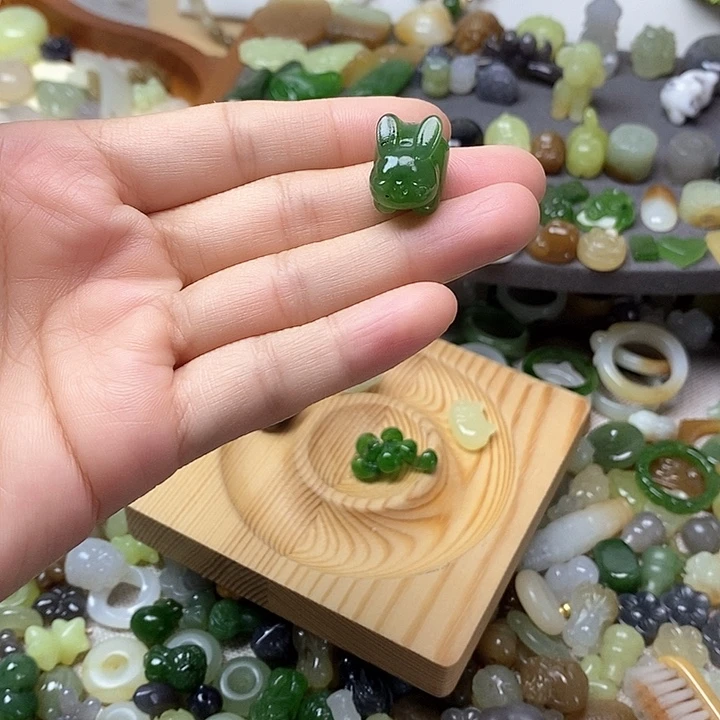 未镶嵌和田玉挂件兔子