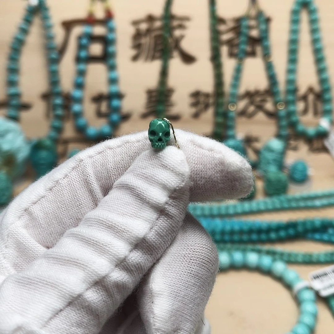 绿松石雕刻未镶嵌