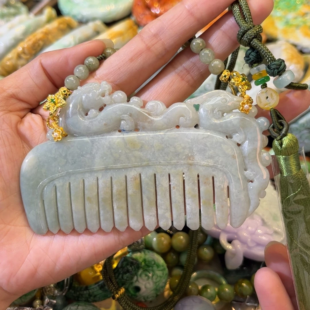 翡翠颈饰未镶嵌待编款