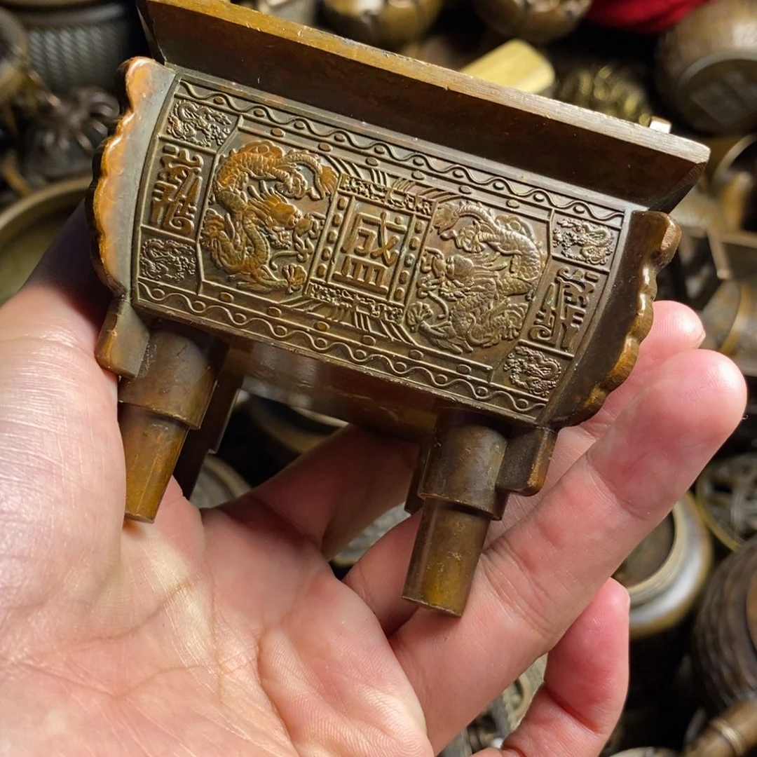 精美铜器做工精良