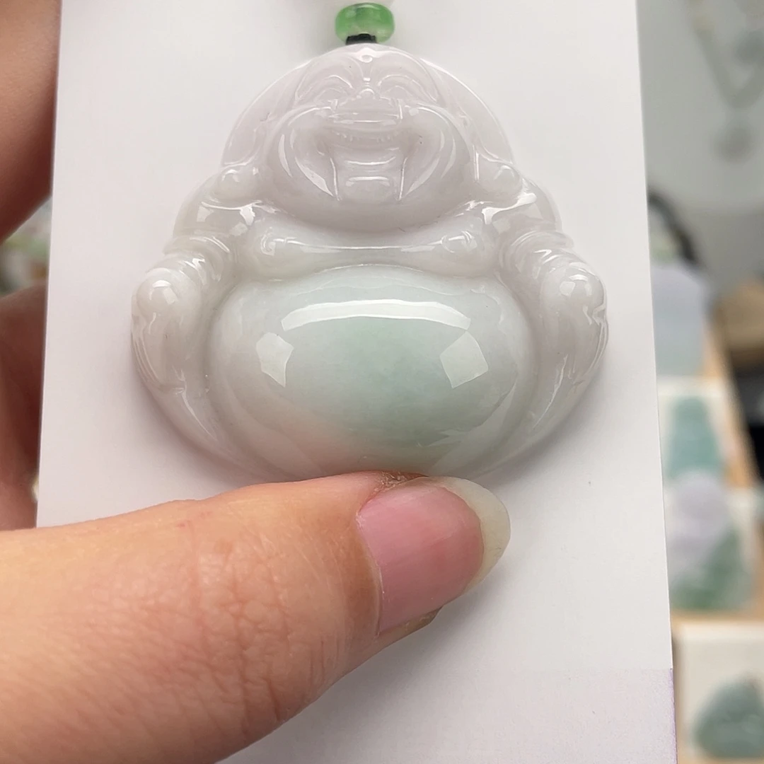 翡翠未镶嵌颈饰佛公包容心