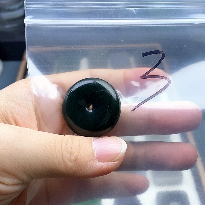 和田玉未镶嵌珠宝半成品