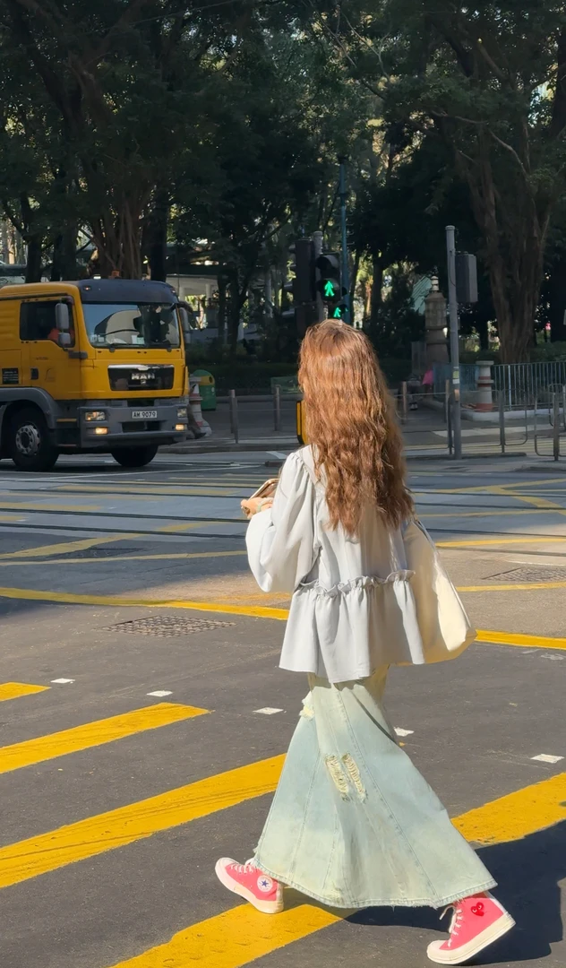 「牛仔很忙」美式鱼尾做旧破洞牛仔半身裙