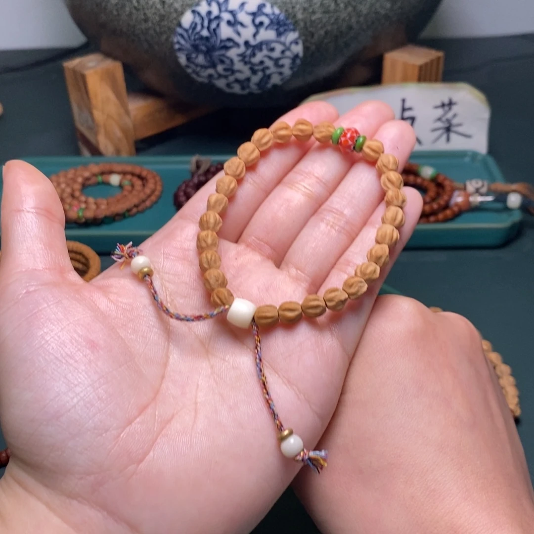 柏香籽/百香籽吊坠117.7莲花