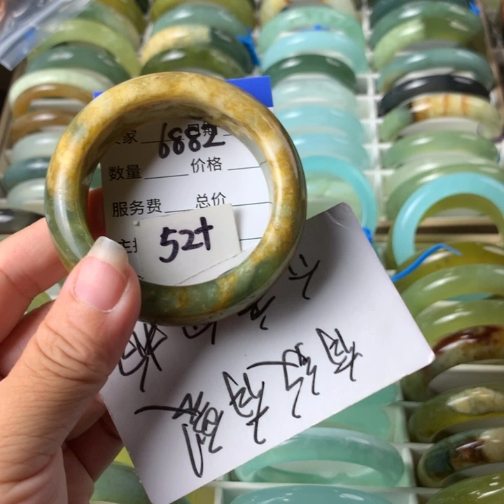 未镶嵌蛇纹石玉手镯6882
