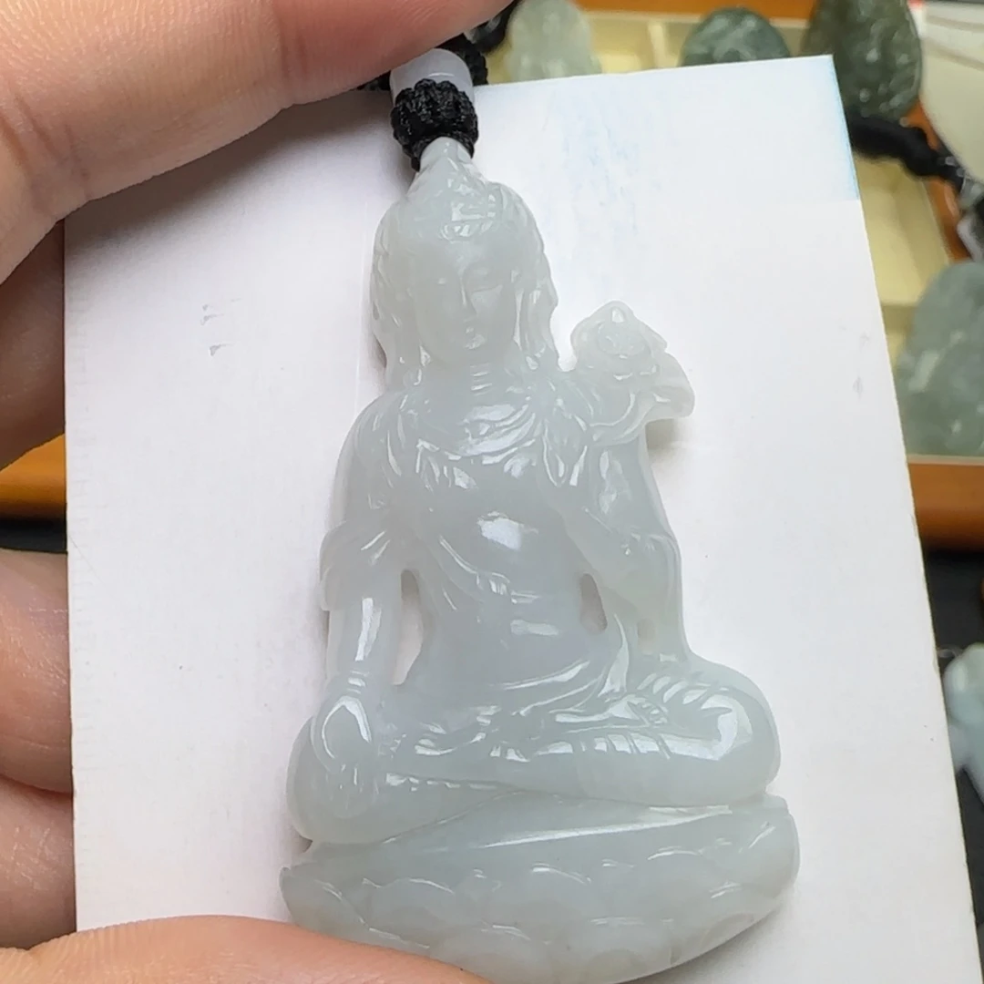 翡翠未镶嵌颈饰