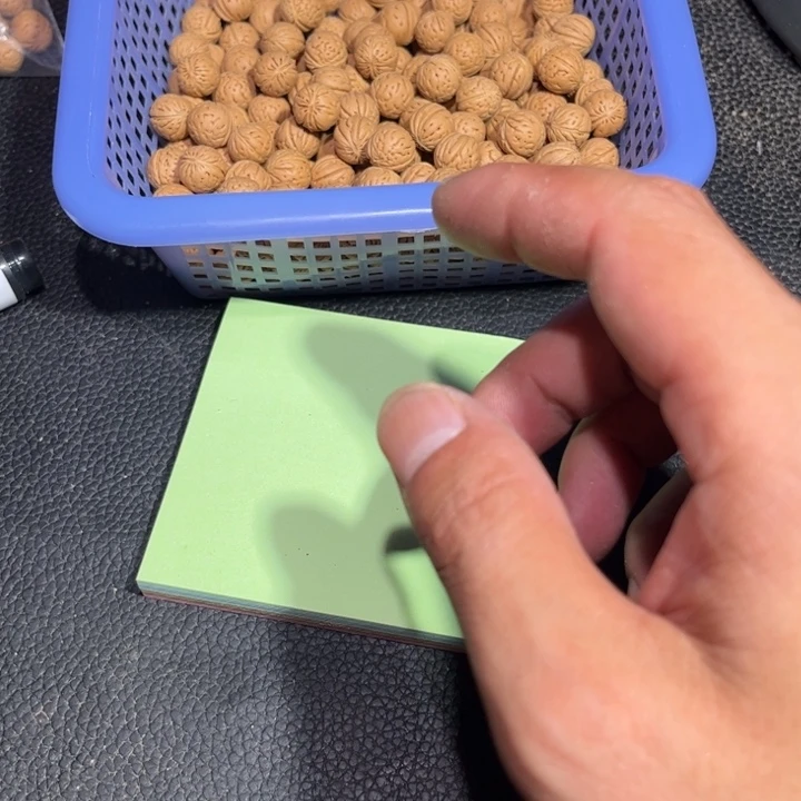丘***特吊坠文玩核桃野生小核桃2