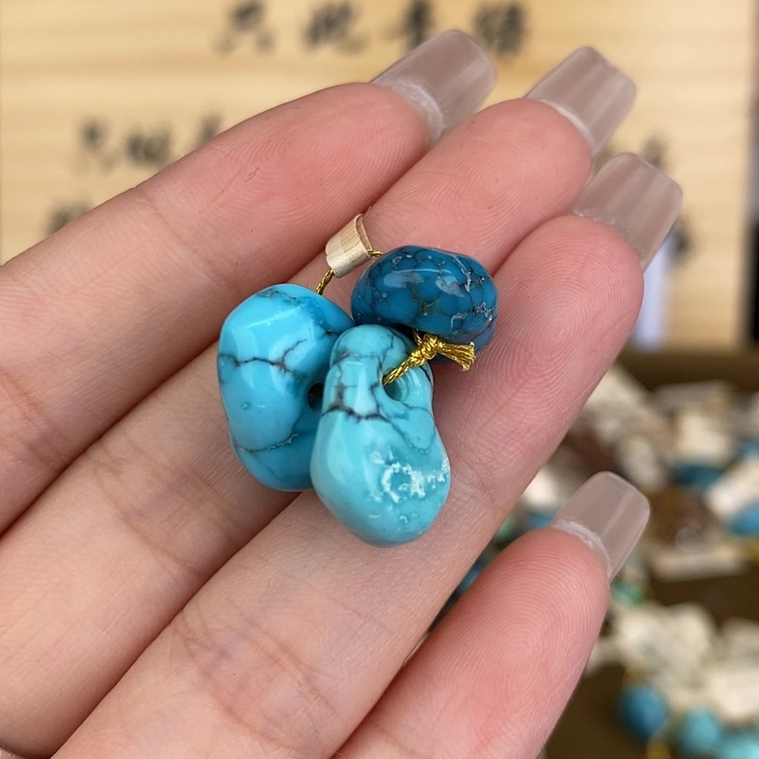 未镶嵌绿松石珠宝奇石