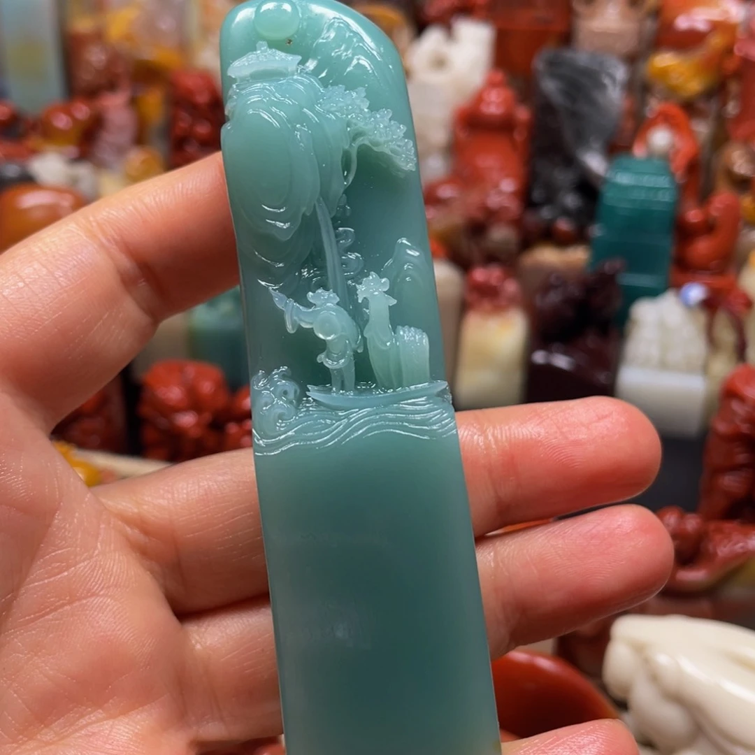 寿山石印石忽**间精美梅子青