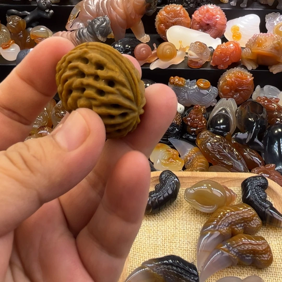定制玛瑙未镶嵌手玩摆件桃核手玩件