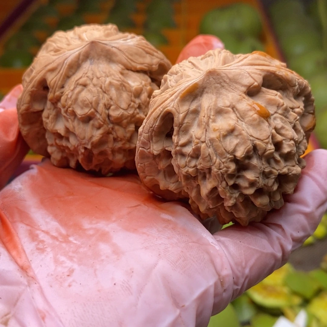 文玩核桃吊坠龙鼎