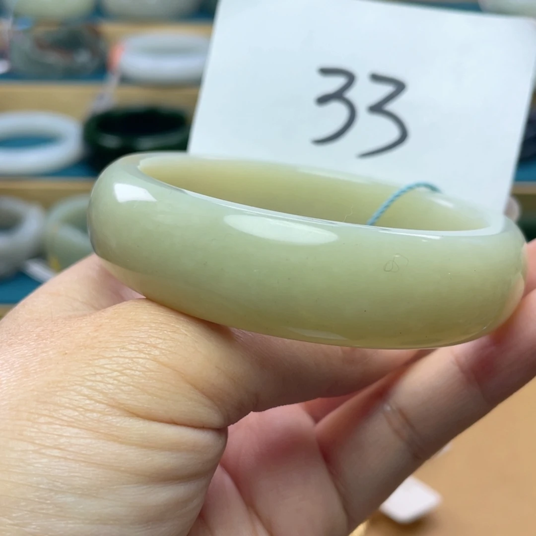 未镶嵌手镯和田玉圈口62