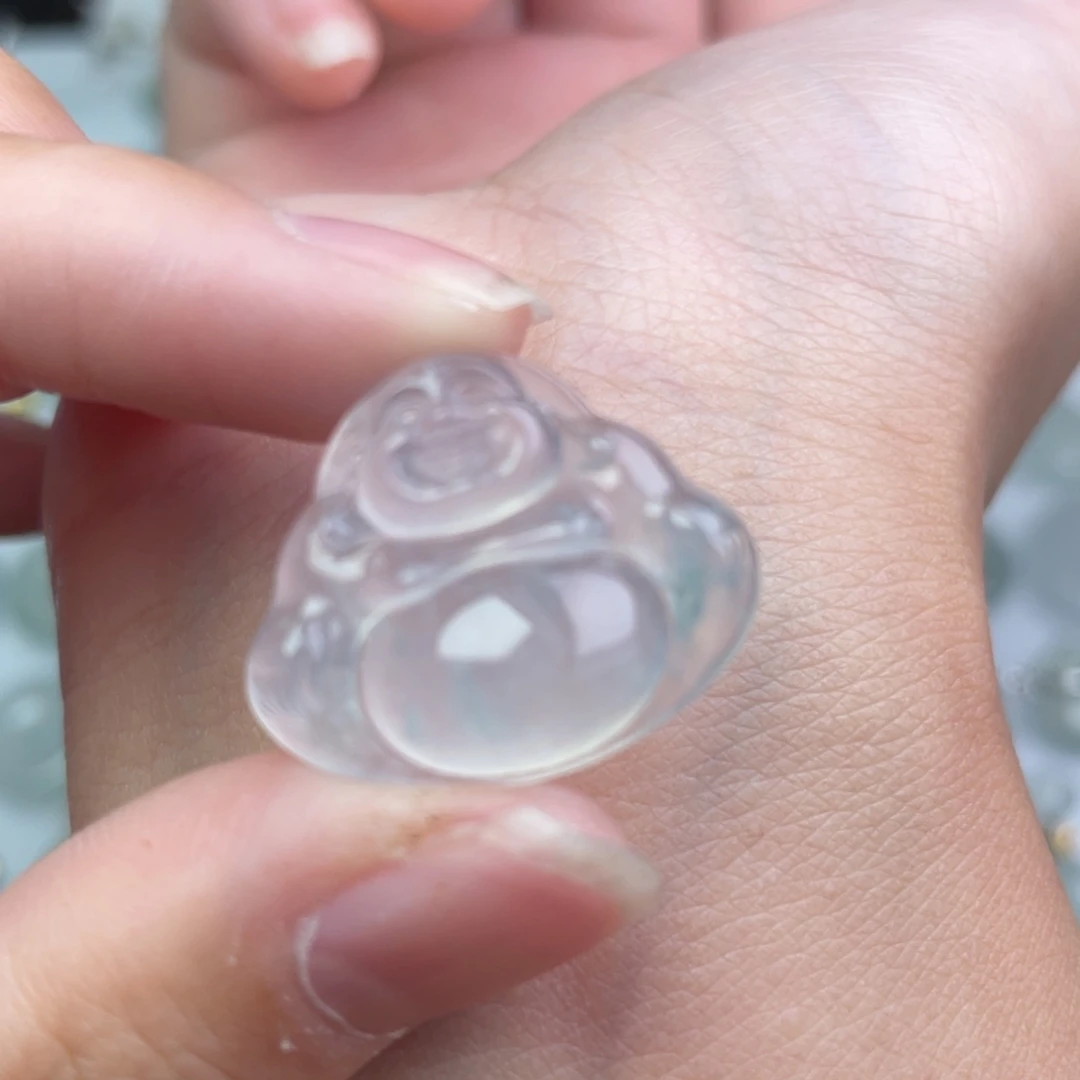 翡翠未镶嵌颈饰一刀切佛公