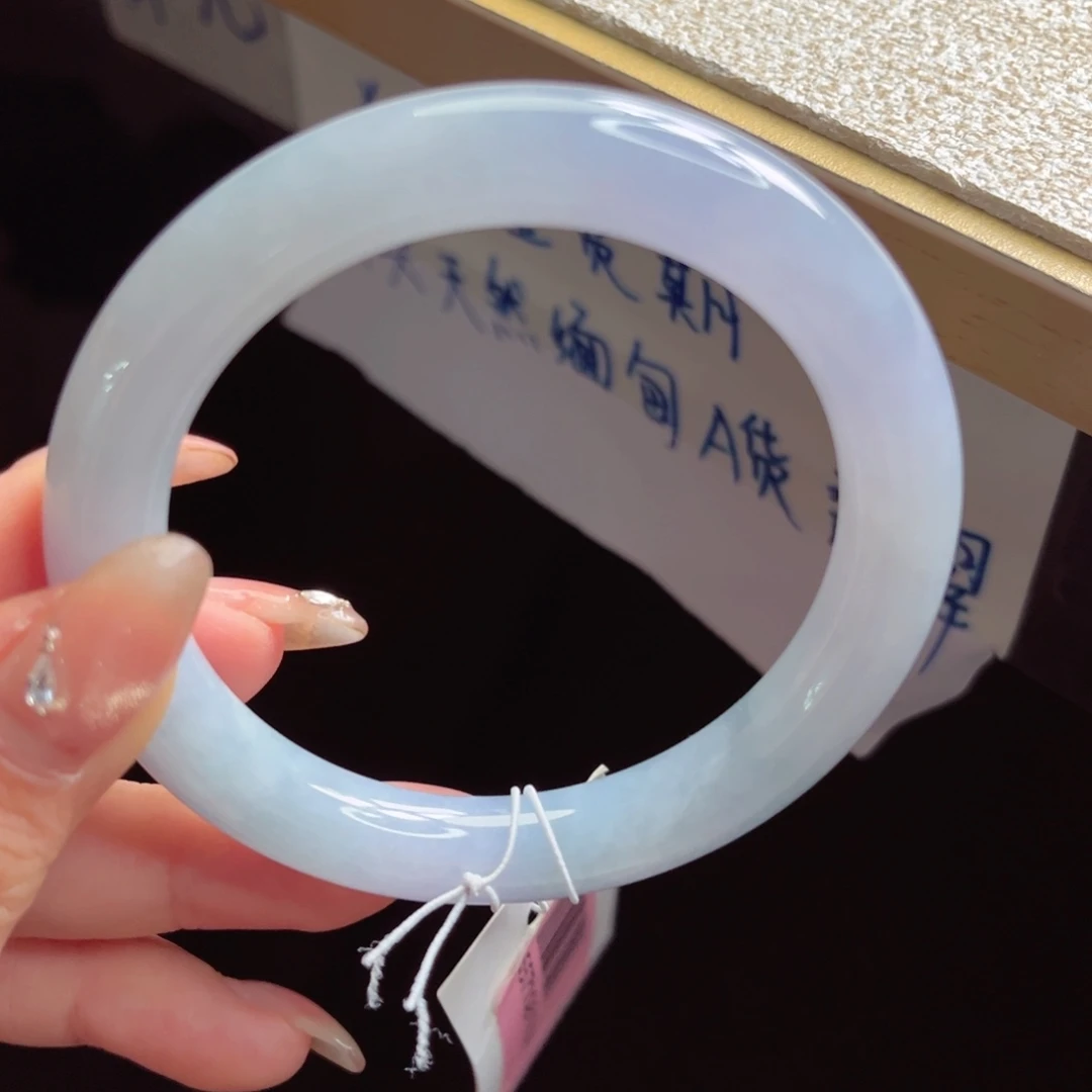 翡翠未镶嵌手镯手镯