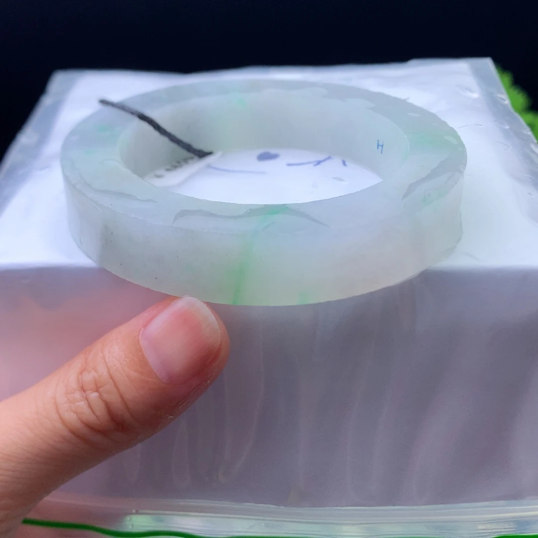 未镶嵌纯天然A货翡翠定制翡翠