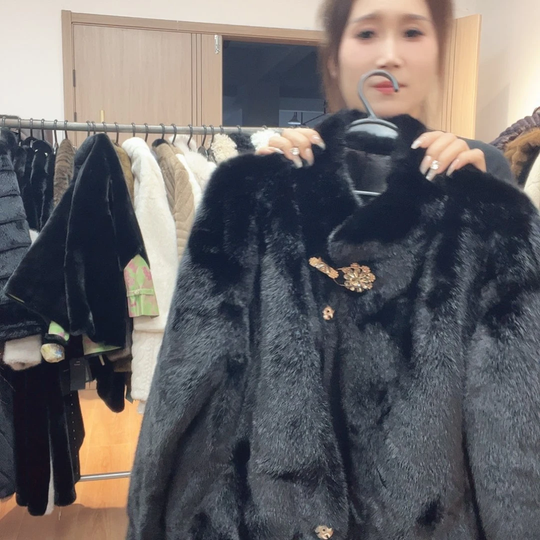 27号皮毛一体外套