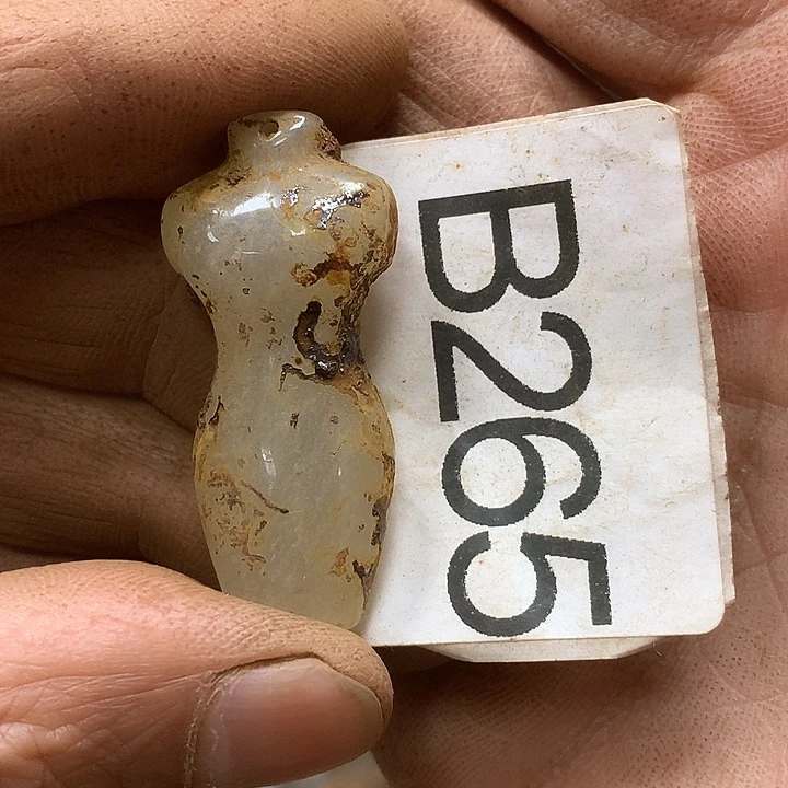 未镶嵌和田玉挂件