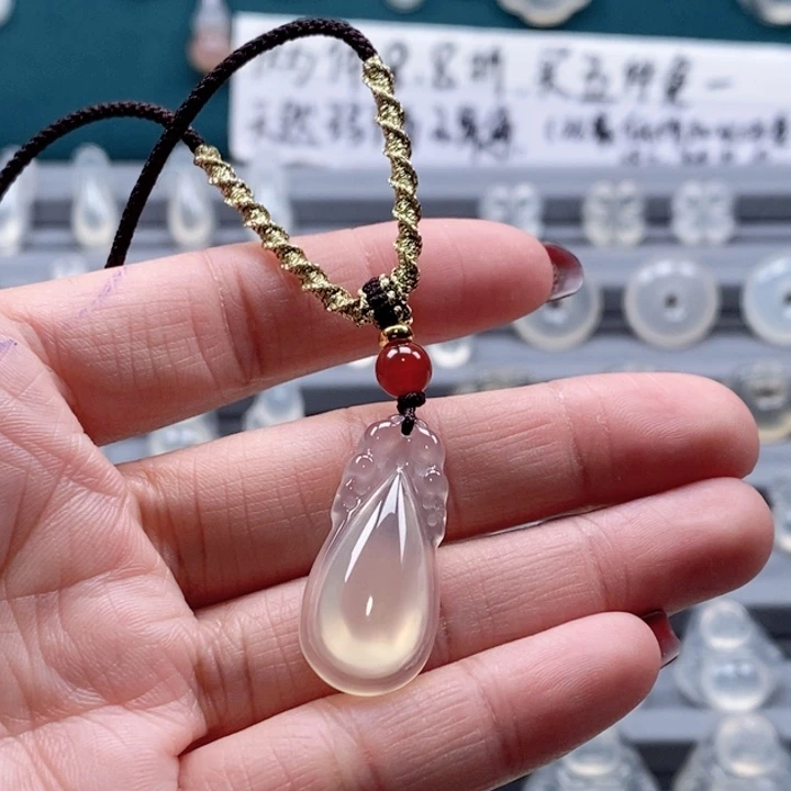 玛瑙/玉髓吊坠未镶嵌孔*孔