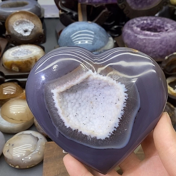 摆件紫晶未镶嵌爱心