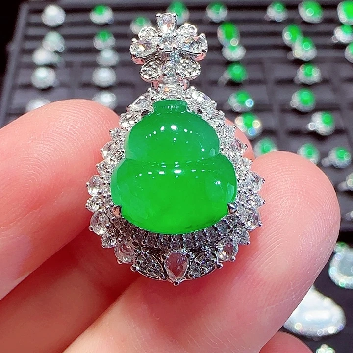 翡翠18K金镶嵌吊坠(不含链)吊坠