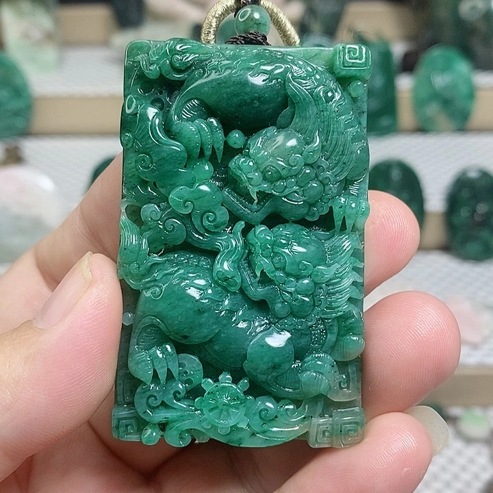未镶嵌独山玉颈饰