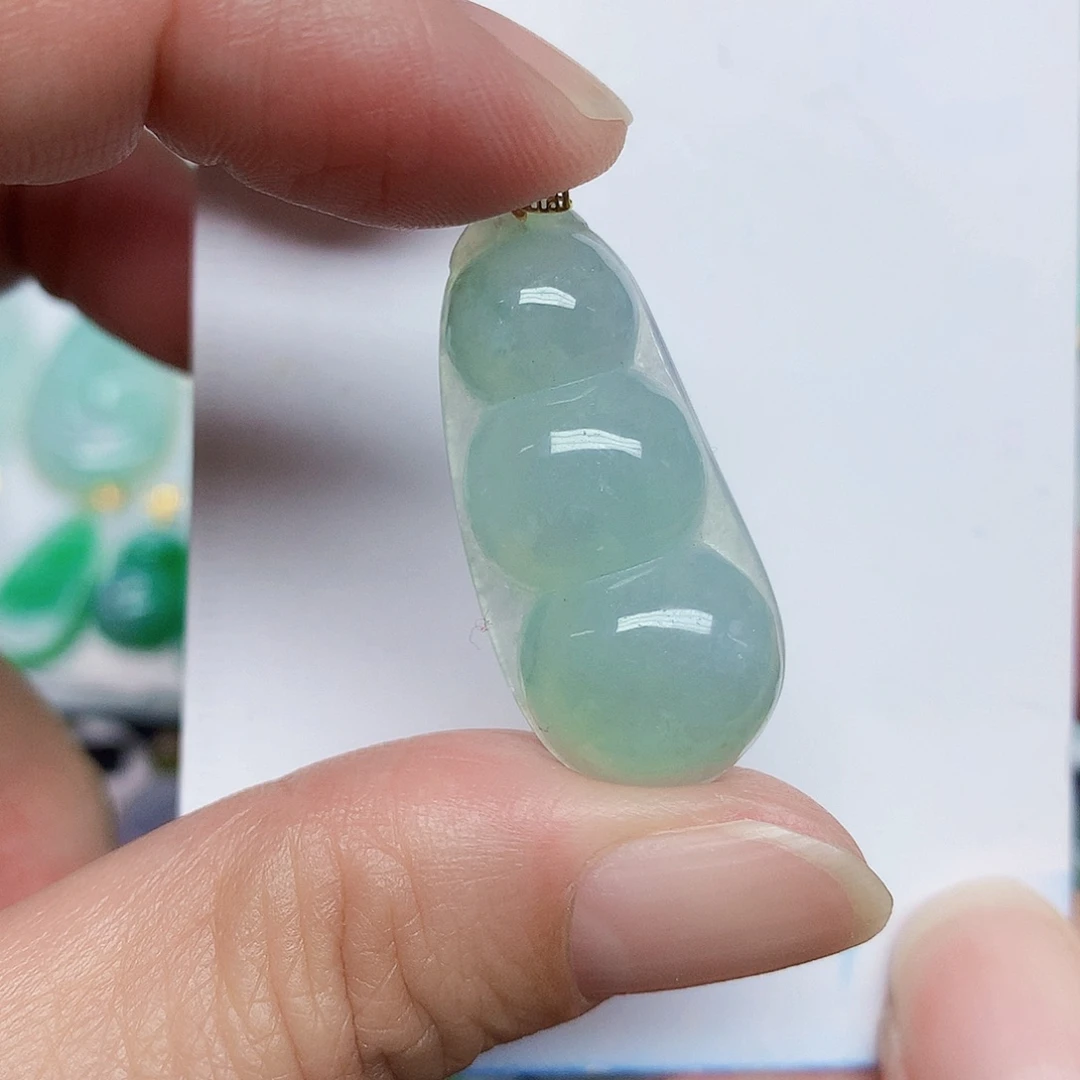 翡翠18K金镶嵌颈饰3567889