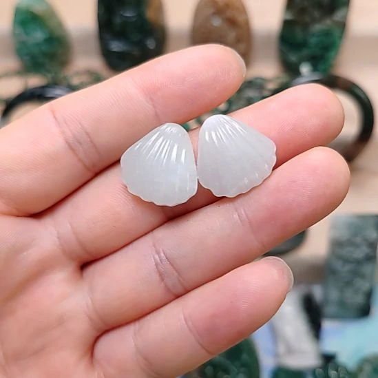 未镶嵌独山玉颈饰