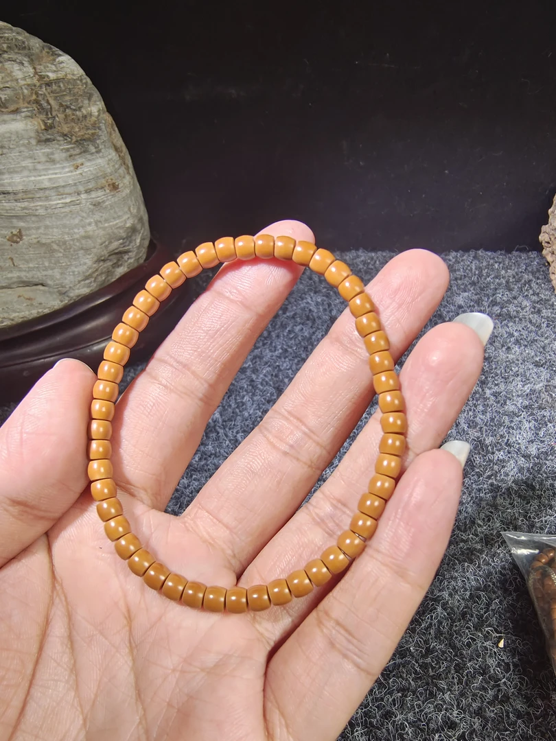 橄榄核核尖颜色均匀一致5.6尺寸