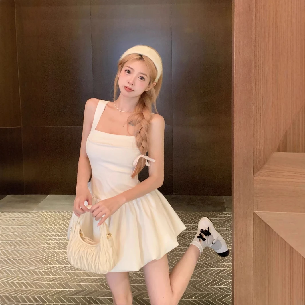 辣妹芭蕾风收腰蓬蓬吊带连衣裙女夏法式花苞裙生日小礼裙气质裙子