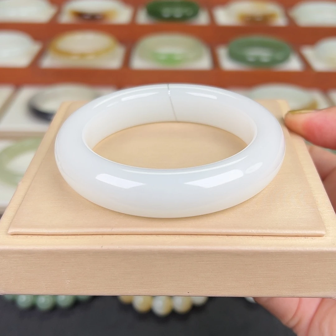 和田玉手镯未镶嵌和田玉白玉手镯