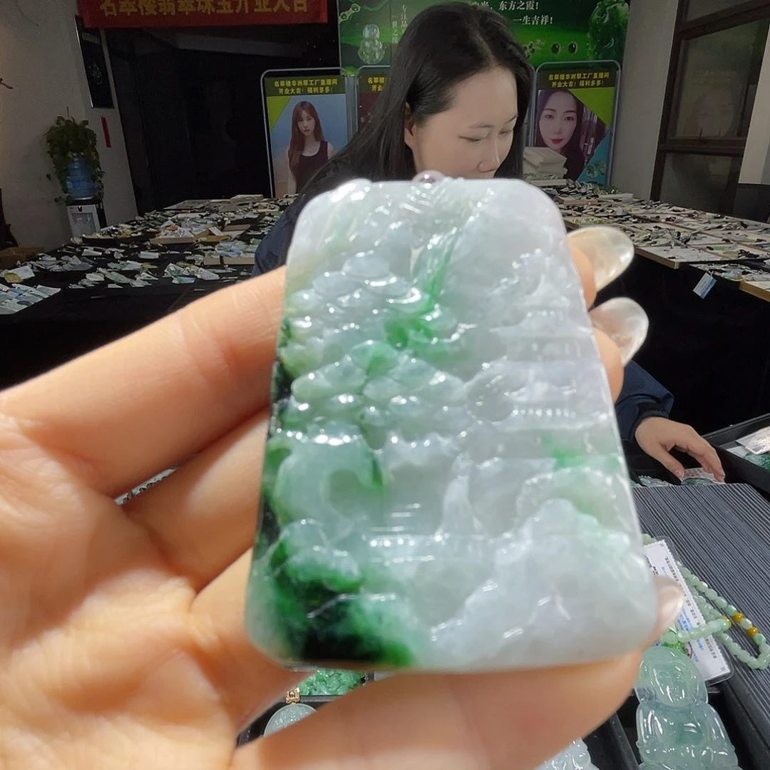 颈饰未镶嵌翡翠一
