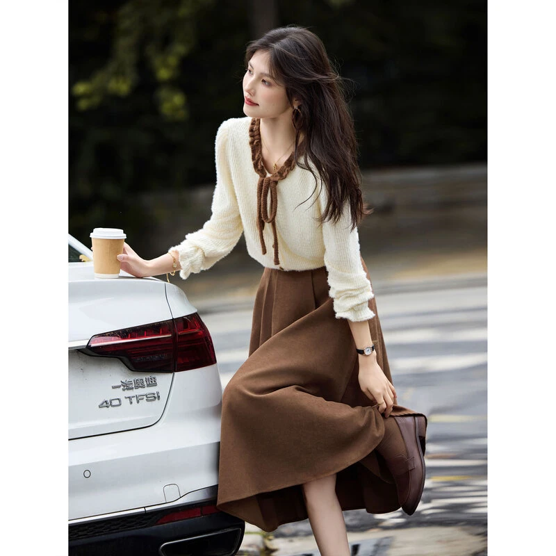 苏醒的乐园2025年秋季新款时尚气质套装SXTZC24116